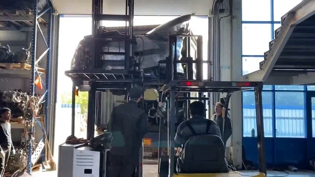 Разгрузка пол туарега, контейнер из Японии. Touareg смотреть онлайн