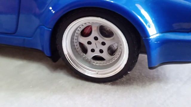 Porsche 911 964 Turbo 3,6 Solido Blue Diecast 1/18 смотреть онлайн