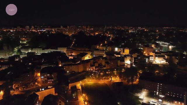 centrum Bydgoszcz za dnia i nocą z drona 4K смотреть онлайн