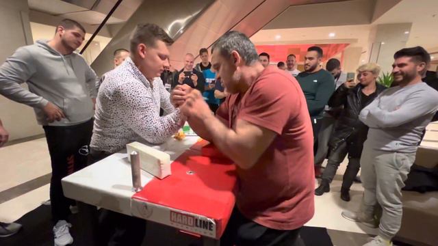 Coach Ray vs Engin Terzi East vs West Armwrestling Afterpull RH смотреть онлайн