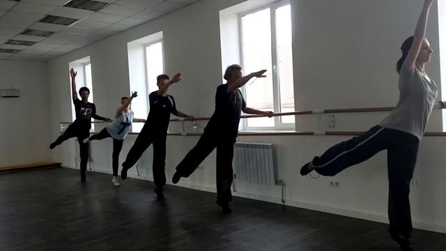 Урок танца Олега Николаева - Джаз - Станок смотреть онлайн