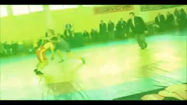 ПАЦАН ПСИХАНУЛ... СМОТРИТЕ ЧТО СЛУЧИЛОСЬ ДАЛЕЕ!!! смотреть онлайн