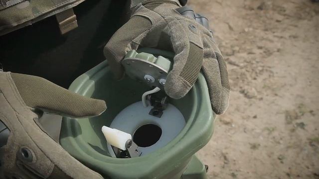 Обзор на СтрайкАрт AT4. Страйкбольный гранатомёт. смотреть онлайн