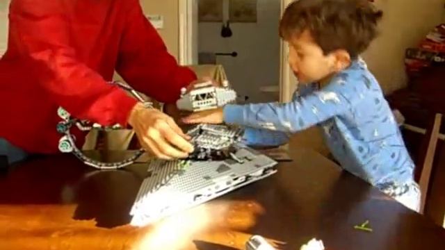 LEGO Star Wars: Darth Vader's space ship made with LEGOS смотреть онлайн