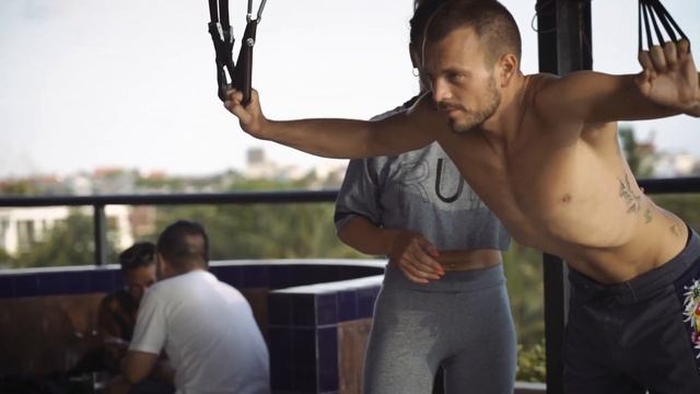 Альфа Гравити Бали смотреть онлайн