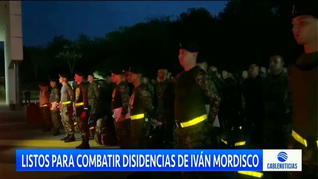 El entrenamiento de las Fuerzas Militares para enfrentar a las disidencias de Iván Mordisco смотреть онлайн