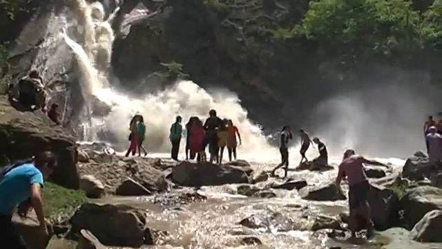 Хучнинский водопад смотреть онлайн