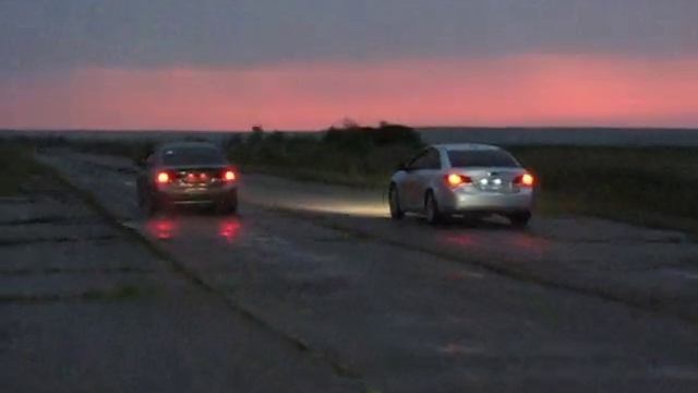 Chevrolet cruze VS Honda Civic 1.8 смотреть онлайн