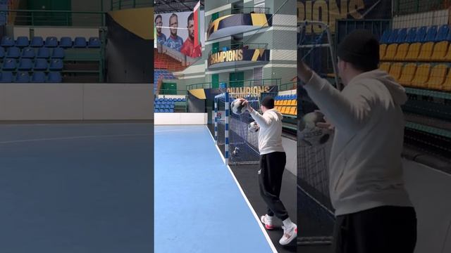 VM55 Упражнение для улучшение эффективности броска в дальний нижний угол с отрицательного угла смотреть онлайн