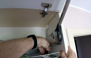 Замена демпферов Blum Aventos