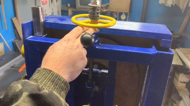 Самодельная ленточная пила своими руками, которая не уступает заводским аналогом. смотреть онлайн