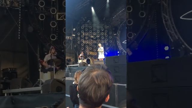 «Небо» Один в Каное на Atlas Weekend смотреть онлайн