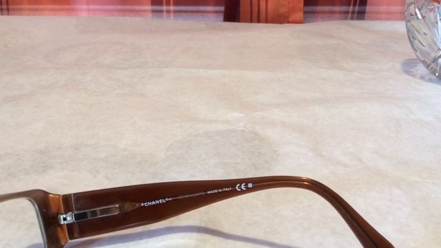# 126. Нашла в секондхенде .Как определить подлинность оправы Chanel... смотреть онлайн