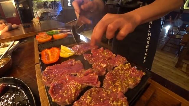 Мясо на вулканических камнях смотреть онлайн