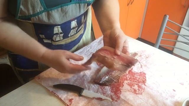 КАК ОЧИСТИТЬ СЕЛЁДКУ/СОВЕТ ОТ ТЁЩИ смотреть онлайн