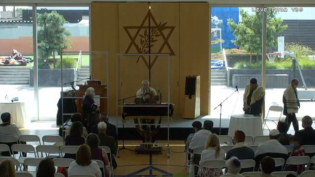 Shabbat Morning Service and Bar Mitzvah of Joshua Gilbert смотреть онлайн