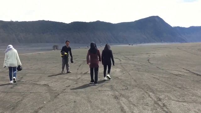 Bromo Tour - East Java, Indonesia смотреть онлайн