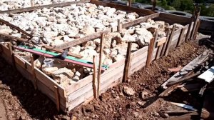 Заливка бетонной площадки под бассейн.