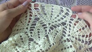 Салфетка с ажурными листочками. Вяжем с 21-26 ряд.