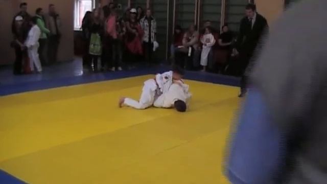 Видео клуба единоборств "Бурый медведь" смотреть онлайн