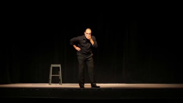 Jerome Commandeur : Sketch Les gens moches extrait du spectacle "Jerome Commandeur se fait discret" смотреть онлайн