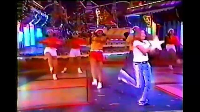 NAVIDAD TIGRITOS - WANDA, ESTEFANIA, TYANNY, YORGELYS Y EL BALLET - EL SÚPER CLUB DE LOS TIGRITOS смотреть онлайн