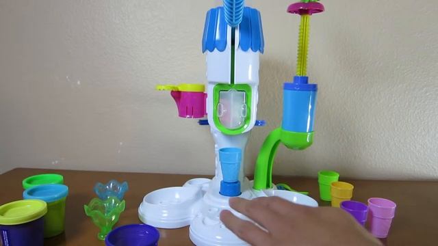 Play Doh Sweet Shoppe Perfect Twist Ice Cream Dessert Playset Toy by Hasbro with Play Doh Plus смотреть онлайн