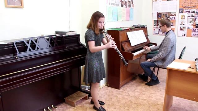 Мокроусова Надежда, 12 лет. Д.Чимароза Концерт для гобоя с оркестром С-dur 2 часть. смотреть онлайн