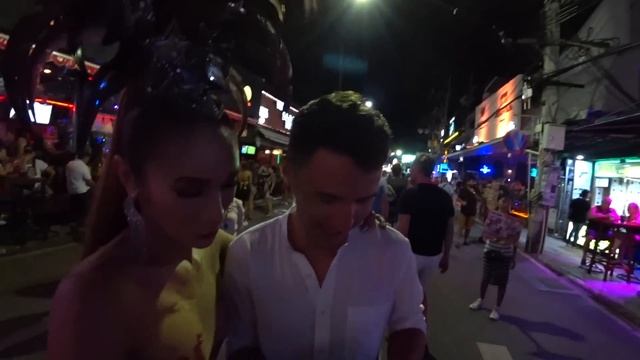 Пхукет Сейчас! Пляж Патонг! Трансвеститы! Тайки! Встреча с подписчиками! смотреть онлайн