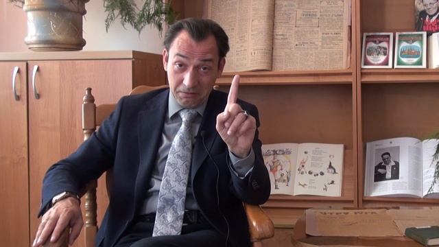| Сочинять стихи я начал еще до того, как научился писать | К 135-летию со дня рождения С.Я. Маршак смотреть онлайн