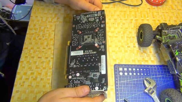 видео обзор PA-GTX1060 STORMX 3G коробочная версия, и отличие от обычной смотреть онлайн