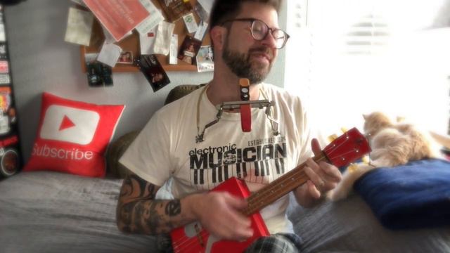 Don't Worry Be Happy (a pre-coffee cover on ukulele & kazoo) | Bobby McFerrin смотреть онлайн