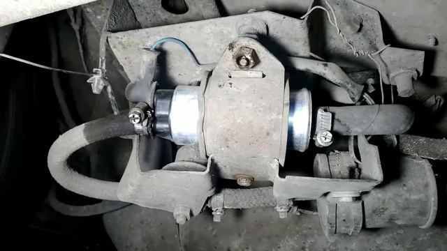 Замена бензонасоса Opel Omega A 2,0L часть 3 смотреть онлайн