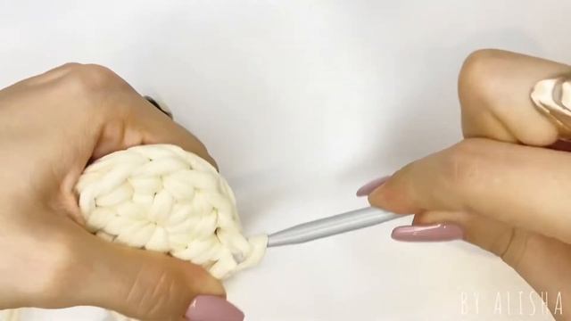⭐️ЗВЕЗДОЧКА КРЮЧКОМ ИЗ ТРИКОТАЖНОЙ ПРЯЖИ?ВЯЗАНИЕ КРЮЧКОМ?BY ALISHA смотреть онлайн