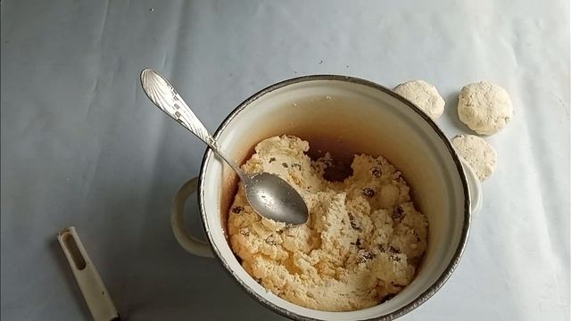 Вкуснейшие СЫРНИКИ с ИЗЮМОМ / Как приготовить сырники / Сырники из творога / Простой рецепт сырнико смотреть онлайн