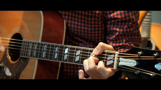 Gibson Dove, year 2006 / Sitka Spruce Top, Maple B&S смотреть онлайн