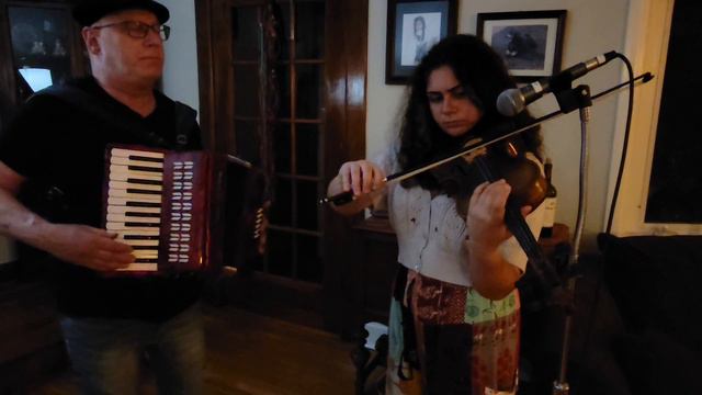 "Twilight Affect" for Synthesizer, Accordion and Viola смотреть онлайн