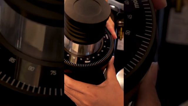 เครื่องบดกาแฟขนาดเล็ก DF 64 GRINDER ใช้งานง่าย คุ้มค่า смотреть онлайн