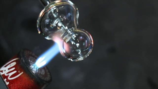 How to Blow Glass || 2-Piece Hammer Pipe || Try Full Pipemaking 1 Course FREE смотреть онлайн