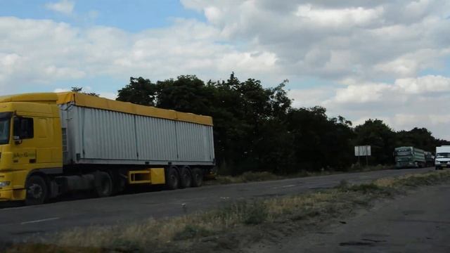 ПН TV: Фуры на Баштанском шоссе при въезде в Николаев