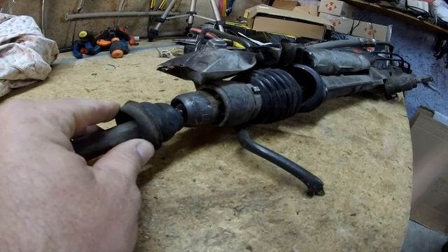 Будьте внимательны при замене рулевых тяг на Peugeot Partner второго поколения. смотреть онлайн