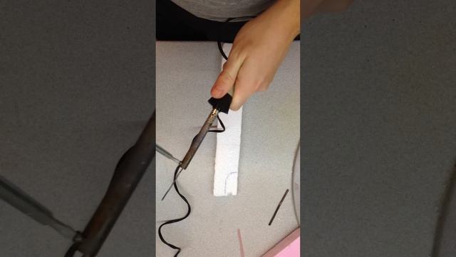 Как легко и быстро резать пенопласт. Дёшево и сердито. смотреть онлайн