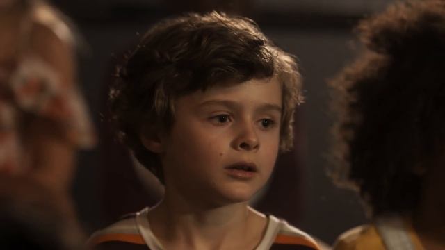 The Banana Splits Movie - Official Trailer | SYFY WIRE смотреть онлайн