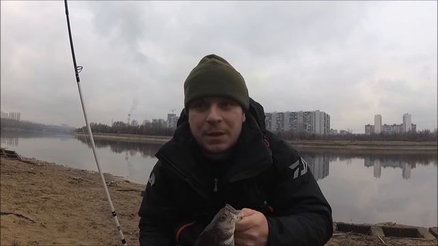 Микро-джиг на Москве-реке ,крупный окунь,и берш смотреть онлайн