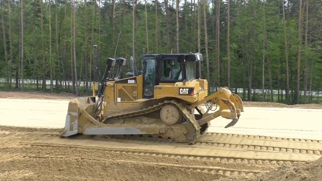 Cat D6R2 with Topcon 3D GPS spreading sand смотреть онлайн