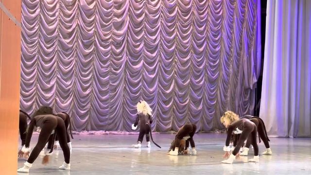 Группа “Toys” танец «Озорные котята» смотреть онлайн