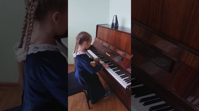 П. Чайковский "Болезнь куклы" исп. Антонова София 2 Е класс (2 год обучения) смотреть онлайн