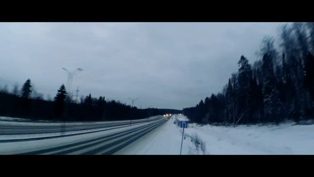 По трассе на гоночном квадрокоптере смотреть онлайн