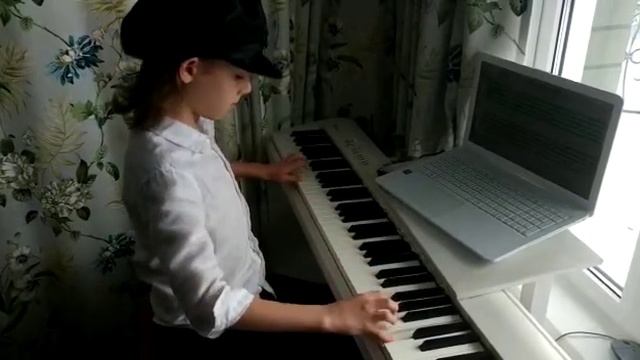Vanya. Гамма До мажор в расходящемся движении в 2 октавы смотреть онлайн