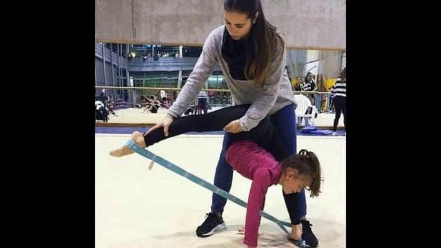 Extremely stretching with coach ??(cry) смотреть онлайн